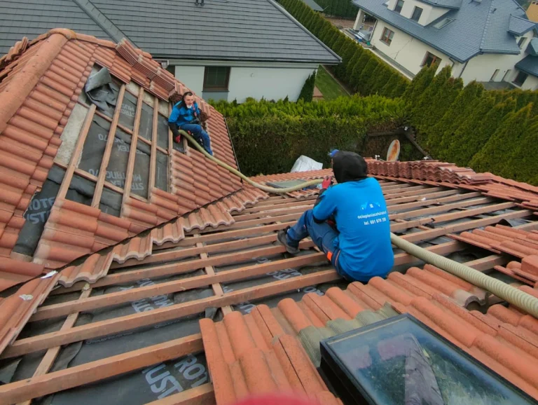 Docieplanie dachu. Proces.